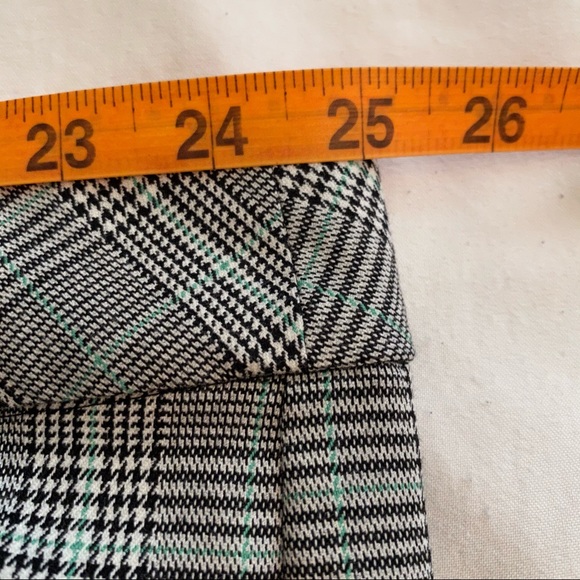 Eloquii Glen Plaid Tulip Hem Skirt Size 26 - Picture 8 of 10